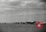 Immagine di Petlyakov sovietica Pe-2 bombardieri L'Ucraina, 1944, secondo 15 filmato di repertorio 65675065834