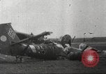 Immagine di Petlyakov sovietica Pe-2 bombardieri L'Ucraina, 1944, secondo 24 filmato di repertorio 65675065834