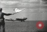 Immagine di Petlyakov sovietica Pe-2 bombardieri L'Ucraina, 1944, secondo 38 filmato di repertorio 65675065834