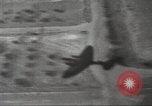 Immagine di Petlyakov sovietica Pe-2 bombardieri L'Ucraina, 1944, secondo 49 filmato di repertorio 65675065834