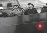 Standbild Sowjetische Truppen 1935 May Day Parade Moskau Russland Sowjetunion, 1935, aus Sekunde 30 historischem Filmmaterial Videoclip 65675065839