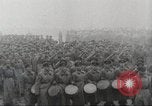 Standbild Sowjetische Truppen 1935 May Day Parade Moskau Russland Sowjetunion, 1935, aus Sekunde 35 historischem Filmmaterial Videoclip 65675065839