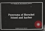 Image Harbour l'île Herschel Canada, 1914, de la seconde 4 séquences d'archives historiques vidéo 65675065851
