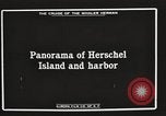 Image Harbour l'île Herschel Canada, 1914, de la seconde 5 séquences d'archives historiques vidéo 65675065851