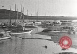 Image Harbour l'île Herschel Canada, 1914, de la seconde 12 séquences d'archives historiques vidéo 65675065851