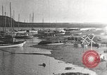 Image Harbour l'île Herschel Canada, 1914, de la seconde 15 séquences d'archives historiques vidéo 65675065851