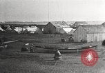 Image Harbour l'île Herschel Canada, 1914, de la seconde 34 séquences d'archives historiques vidéo 65675065851