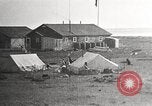 Image Harbour l'île Herschel Canada, 1914, de la seconde 48 séquences d'archives historiques vidéo 65675065851