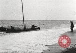 Image des fournitures l'île Banks Canada, 1914, de la seconde 26 séquences d'archives historiques vidéo 65675065852