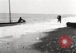 Image des fournitures l'île Banks Canada, 1914, de la seconde 42 séquences d'archives historiques vidéo 65675065852