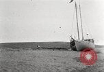 Image des épaves de navires Canada, 1914, de la seconde 55 séquences d'archives historiques vidéo 65675065854