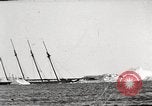 Image des épaves de navires Canada, 1914, de la seconde 62 séquences d'archives historiques vidéo 65675065854
