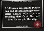 Image le capitaine Bartlett rejoint le capitaine Pedersen à bord du baleinier Herman Sibérie Russie, 1914, de la seconde 61 séquences d'archives historiques vidéo 65675065855