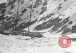 Image attraper le joint Diomedes Islands Alaska USA, 1914, de la seconde 40 séquences d'archives historiques vidéo 65675065856
