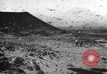 Standbild Vögel auf Ascension Island Himmelfahrtsinsel, 1922, aus Sekunde 25 historischem Filmmaterial Videoclip 65675065872