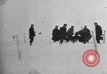 Standbild Ernest Shackleton's Tod und Grab Grytviken Südgeorgien, 1922, aus Sekunde 21 historischem Filmmaterial Videoclip 65675065873