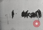 Standbild Ernest Shackleton's Tod und Grab Grytviken Südgeorgien, 1922, aus Sekunde 22 historischem Filmmaterial Videoclip 65675065873