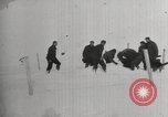 Standbild Ernest Shackleton's Tod und Grab Grytviken Südgeorgien, 1922, aus Sekunde 23 historischem Filmmaterial Videoclip 65675065873