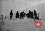 Standbild Ernest Shackleton's Tod und Grab Grytviken Südgeorgien, 1922, aus Sekunde 27 historischem Filmmaterial Videoclip 65675065873