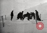 Standbild Ernest Shackleton's Tod und Grab Grytviken Südgeorgien, 1922, aus Sekunde 28 historischem Filmmaterial Videoclip 65675065873