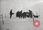 Standbild Ernest Shackleton's Tod und Grab Grytviken Südgeorgien, 1922, aus Sekunde 32 historischem Filmmaterial Videoclip 65675065873