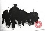 Standbild Ernest Shackleton's Tod und Grab Grytviken Südgeorgien, 1922, aus Sekunde 42 historischem Filmmaterial Videoclip 65675065873