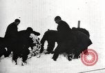 Standbild Ernest Shackleton's Tod und Grab Grytviken Südgeorgien, 1922, aus Sekunde 49 historischem Filmmaterial Videoclip 65675065873