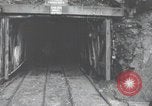 Image L'extraction de charbon en Géorgie soviétique Tkibuli République socialiste soviétique de Géorgie, 1930, de la seconde 43 séquences d'archives historiques vidéo 65675065901