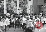 Immagine di Caffè e negozi di Batumi città in Adjar Batumi Adjar Repubblica Socialista Sovietica Autonoma, 1930, secondo 53 filmato di repertorio 65675065904