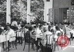 Immagine di Caffè e negozi di Batumi città in Adjar Batumi Adjar Repubblica Socialista Sovietica Autonoma, 1930, secondo 54 filmato di repertorio 65675065904