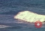 Immagine di Una spiaggia Honolulu Hawaii USA, 1967, secondo 43 filmato di repertorio 65675065910