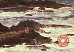 Immagine di Una spiaggia Honolulu Hawaii USA, 1967, secondo 54 filmato di repertorio 65675065910