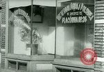 Image magasins polonais Bridgeport Connecticut USA, 1941, de la seconde 19 séquences d'archives historiques vidéo 65675065920