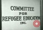 Standbild Einwanderer und Flüchtlinge lernen Nutzung von Telefon New York United States USA, 1941, aus Sekunde 6 historischem Filmmaterial Videoclip 65675065923