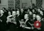 Standbild Erwachsenenbildung United States USA, 1941, aus Sekunde 19 historischem Filmmaterial Videoclip 65675065924