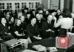 Standbild Erwachsenenbildung United States USA, 1941, aus Sekunde 5 historischem Filmmaterial Videoclip 65675065926