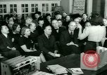 Standbild Erwachsenenbildung United States USA, 1941, aus Sekunde 7 historischem Filmmaterial Videoclip 65675065926
