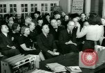 Standbild Erwachsenenbildung United States USA, 1941, aus Sekunde 8 historischem Filmmaterial Videoclip 65675065926