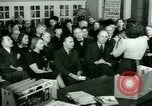 Standbild Erwachsenenbildung United States USA, 1941, aus Sekunde 11 historischem Filmmaterial Videoclip 65675065926