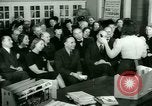 Standbild Erwachsenenbildung United States USA, 1941, aus Sekunde 20 historischem Filmmaterial Videoclip 65675065926