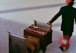 Standbild diverse American Jobs durchgeführt in 1950s United States USA, 1958, aus Sekunde 17 historischem Filmmaterial Videoclip 65675065927