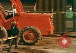 Standbild diverse American Jobs durchgeführt in 1950s United States USA, 1958, aus Sekunde 36 historischem Filmmaterial Videoclip 65675065927