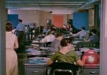 Standbild unterschiedliche Berufe United States USA, 1958, aus Sekunde 36 historischem Filmmaterial Videoclip 65675065928
