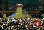 Standbild Mardi Gras New Orleans Louisiana USA, 1978, aus Sekunde 30 historischem Filmmaterial Videoclip 65675065935