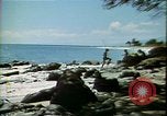 Standbild Strand Maui Hawaii United States USA, 1978, aus Sekunde 37 historischem Filmmaterial Videoclip 65675065940