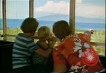 Standbild Strand Maui Hawaii United States USA, 1978, aus Sekunde 13 historischem Filmmaterial Videoclip 65675065941