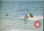 Standbild Strand Maui Hawaii United States USA, 1978, aus Sekunde 47 historischem Filmmaterial Videoclip 65675065941