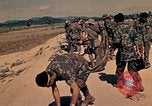 Immagine di Xxiii divisione di fanteria Il Vietnam, 1971, secondo 36 filmato di repertorio 65675065953