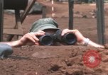 Standbild United States Marine Sniper duty Vietnam Krieg Khe Sanh Vietnam, 1968, aus Sekunde 47 historischem Filmmaterial Videoclip 65675065993