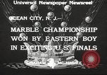 Standbild Marmor gewonnenen Meisterschaft von Aaron Butash Ocean City New Jersey USA, 1933, aus Sekunde 3 historischem Filmmaterial Videoclip 65675066022